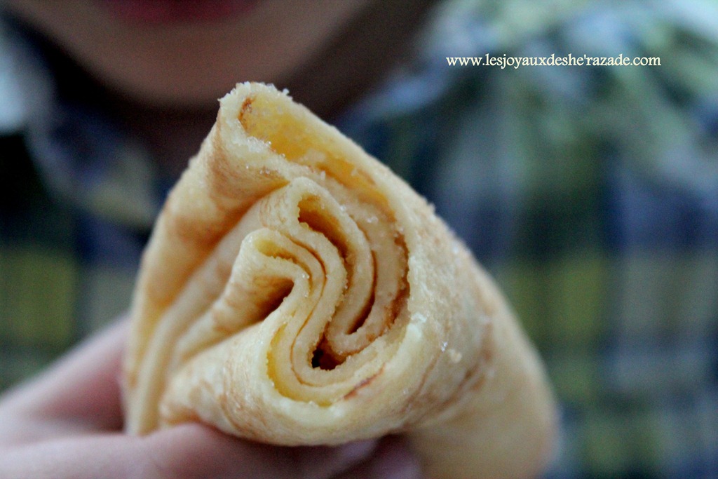 https://www.lesjoyauxdesherazade.com/wp-content/uploads/2011/12/recette-de-cr-pe-facile-et-d-licieuse_22.jpg