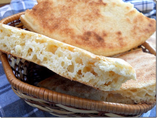 pain-algerien-traditionnel_thumb2_thumb[1]