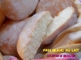 Pain blanc au lait