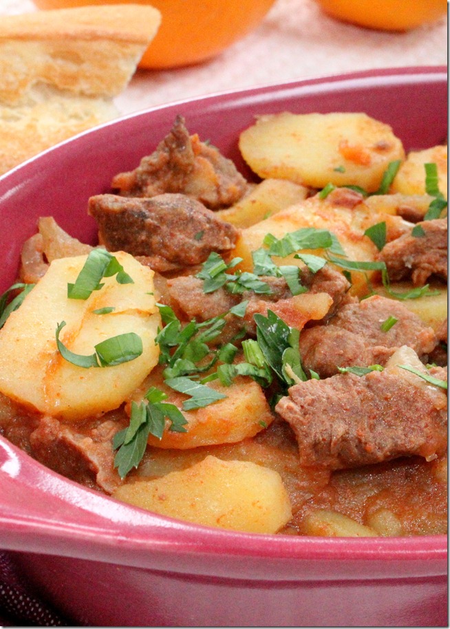 viande à la pomme de terre au four