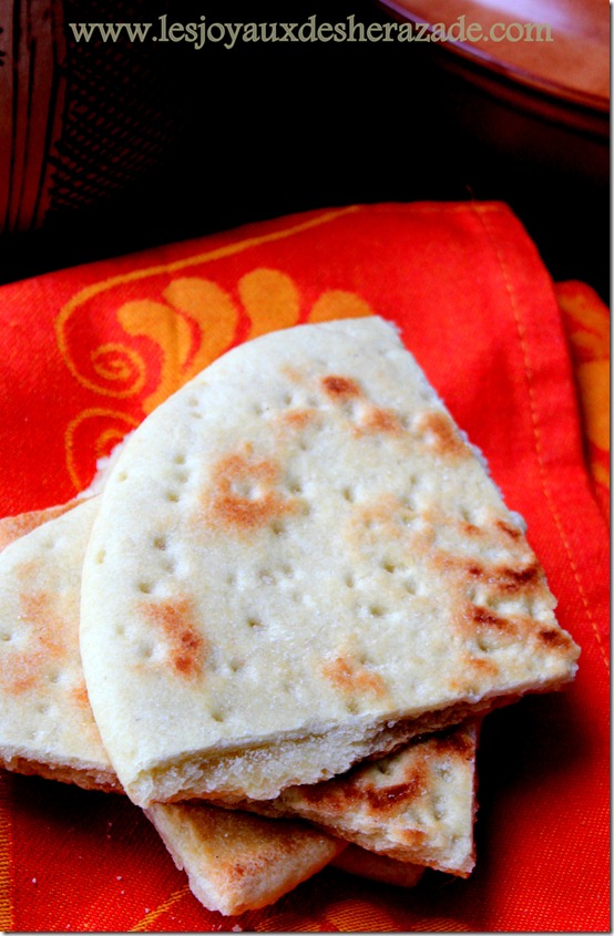 galette algerienne , khobz ftir, kesra galette algerienne , khobz ftir, kesra