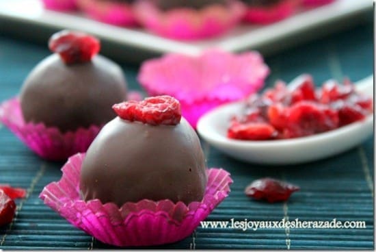 truffes-au-chocolat-fruits-rouge_thumb2