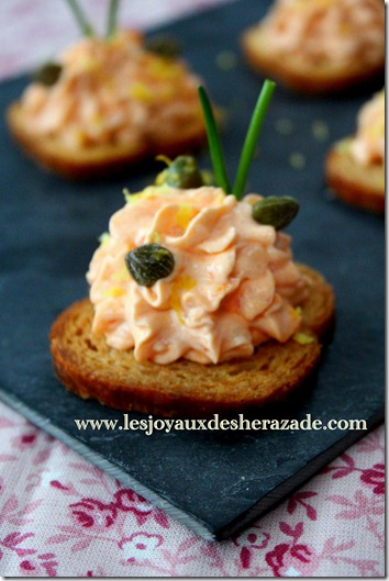 recette de toast apéritif facile au saumon fumé