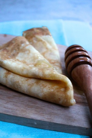 crèpes au yaourt rapide et facile recette-de-pate-a-crepes-a-yaourt-copie-2.jpg
