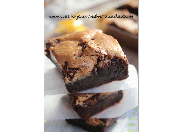 recette-de-brownies-au-beurre-de-cacahuete-facile-.gif