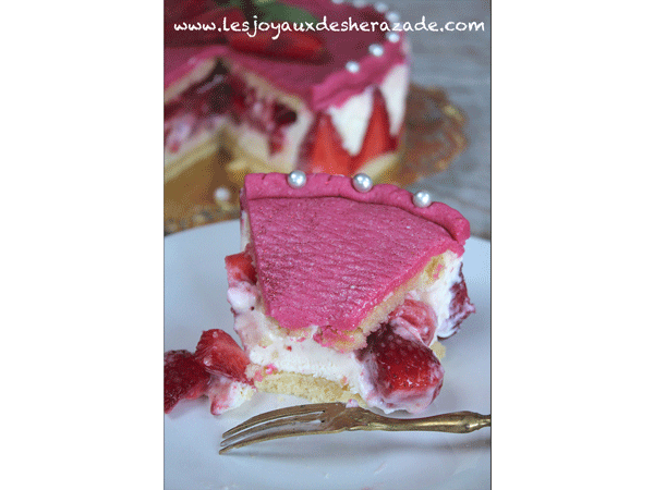 fraisier-facile-et-rapide--recette-aux-fraises.gif