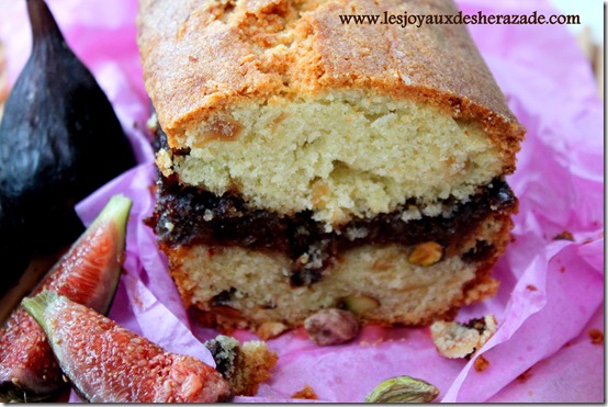 Cake moelleux aux figues et dattes