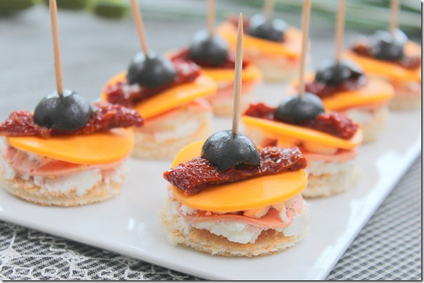 Canapé apéritif / canapé au fromage