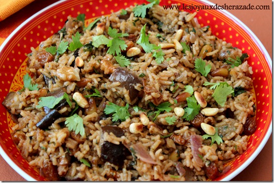 Riz pilaf , recette de pilaf au safran et aux noix