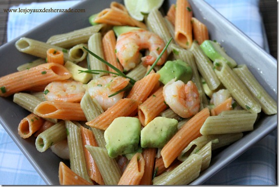 Salade de pâtes à l'avocat et aux crevettes