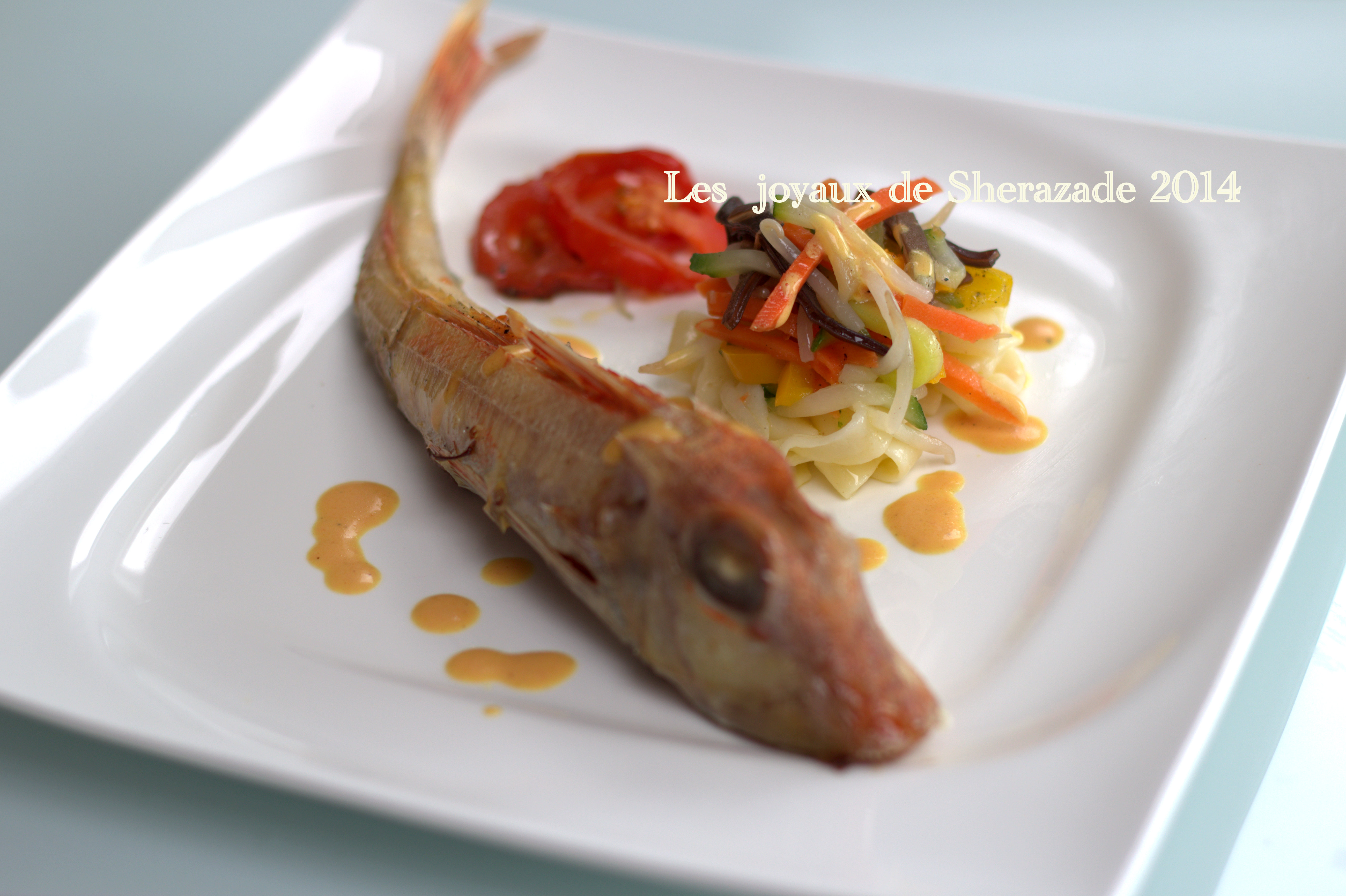 Rouget barbet au four et sauce au safran