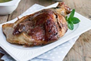 Épaule d'agneau rôtie au four