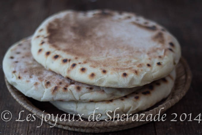 Khobz dar à la farine au keskas