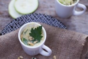 mug cake salé à la courgette