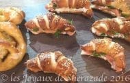 Croissants façon bretzels au saumon fumé
