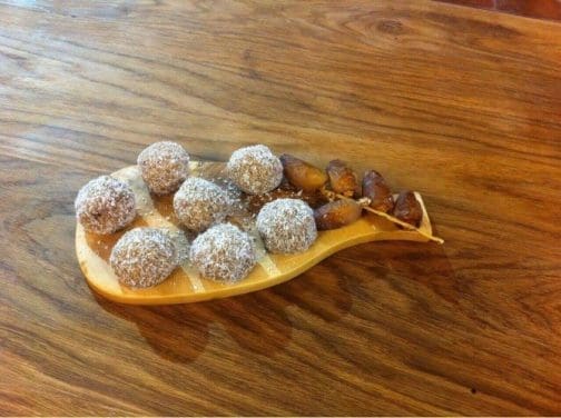 Boulettes aux Dattes, Orange et Noix de Coco, Lamset Chahzarad
