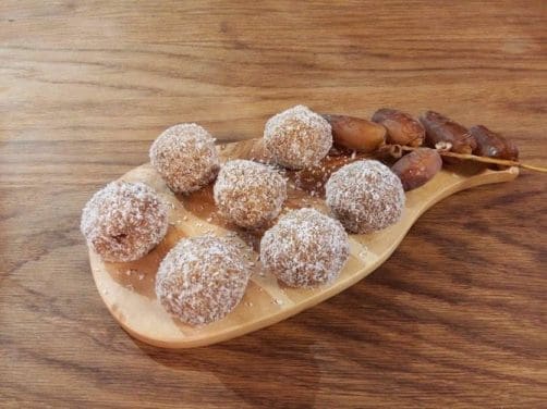 Boules aux Dattes, Orange et Noix de Coco, Lamset Chahzarad