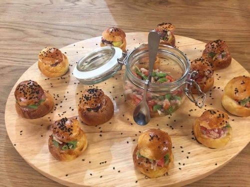 Bun's farci à la salade niçoise