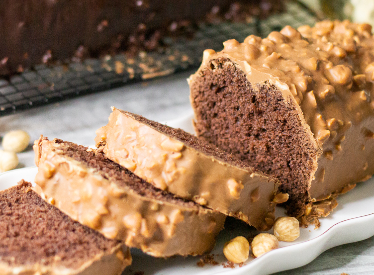 cake au chocolat / glaçage rocher parfait