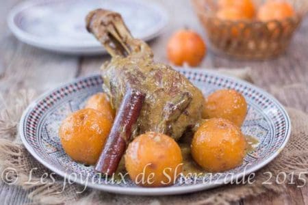 Tajine de nèfles farcies aux amandes