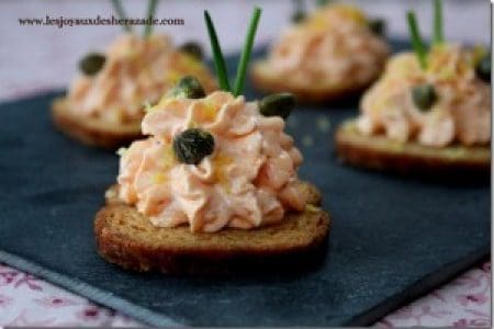 Toast apéritif crème au saumon fumé